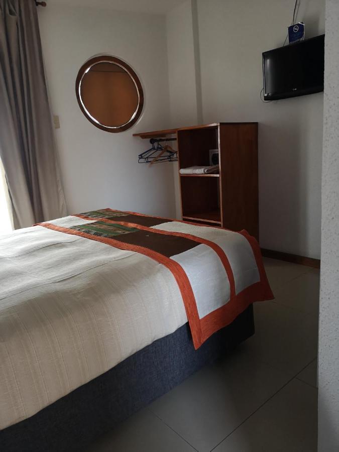 Hotel Esmeralda 2*